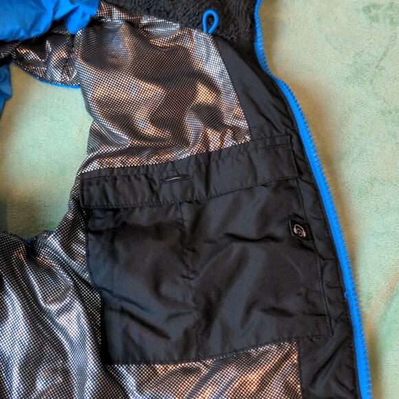 Columbia Titanium Omni-Heat Vest Size Medium - Picture 8 of 10